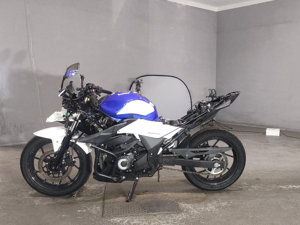 Suzuki GSX250R, рама LC6DN11AZ01103638 – мотоцикл из Японии с аукциона JBA, фото 2