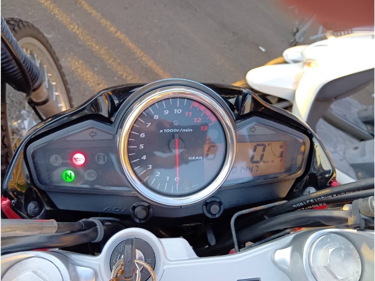 Suzuki GSR250, рама LC6GJ55D001105965 – мотоцикл из Японии с аукциона IAUC, фото 3