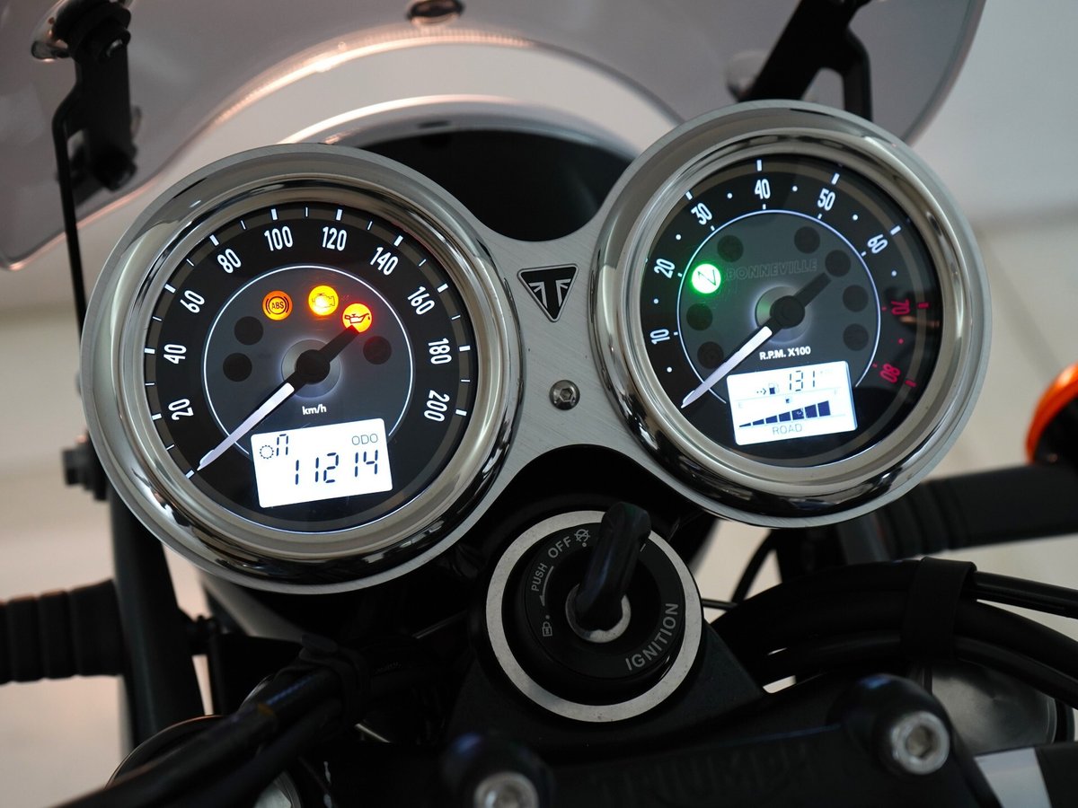 Triumph BONNEVILLE T100 2023, рама SMTDAD70GDPBK8635 – мотоцикл из Японии с аукциона IAUC, фото 3