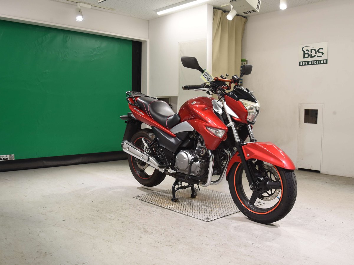 Suzuki GSR250, рама LC6GJ55D001100234 – мотоцикл из Японии с аукциона BDS, фото 3