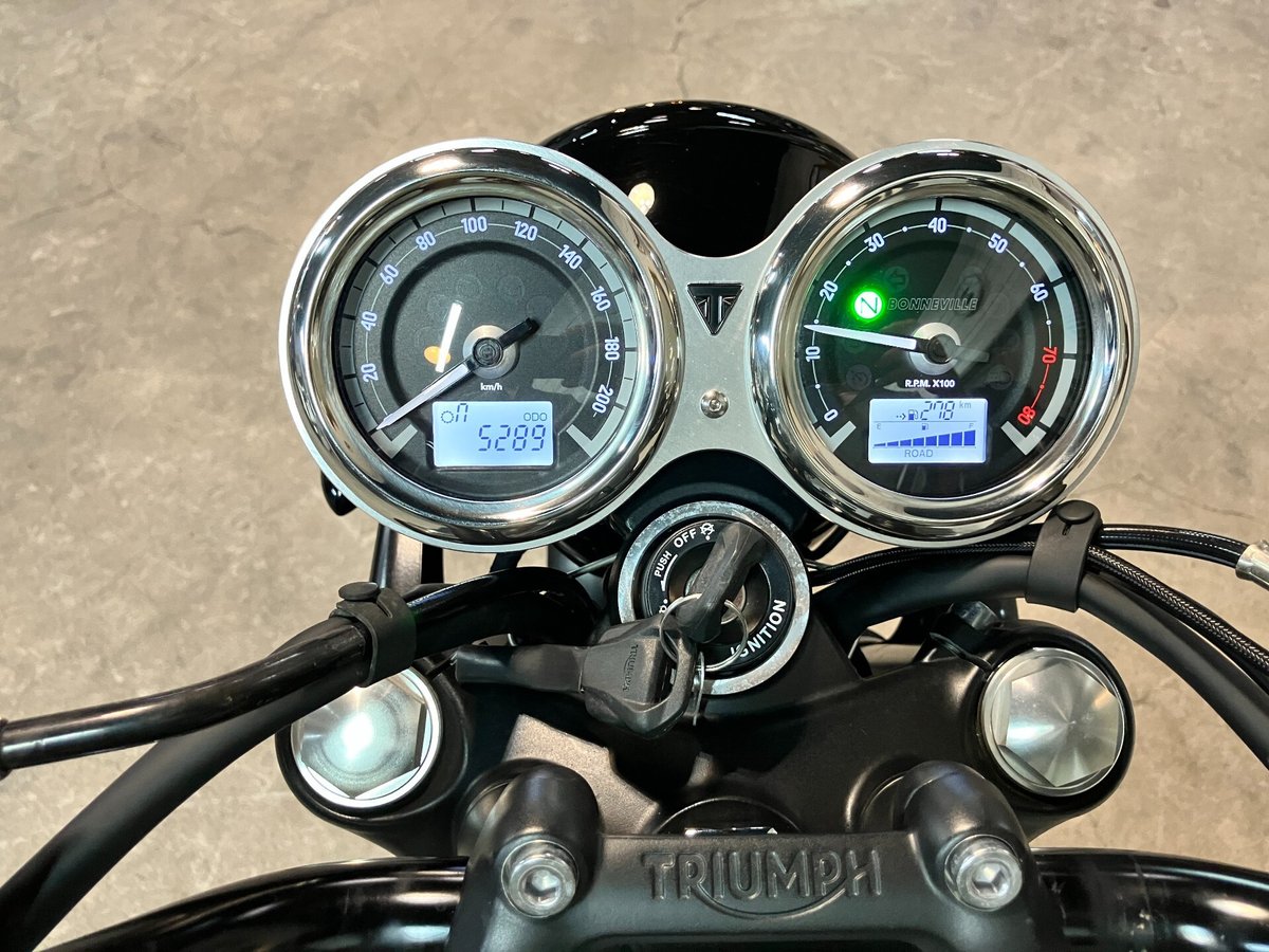 Triumph TRYANPH BONNEVILLE T120B 2025, рама SMTD1BH23STCE1679 – мотоцикл из Японии с аукциона IAUC, фото 3