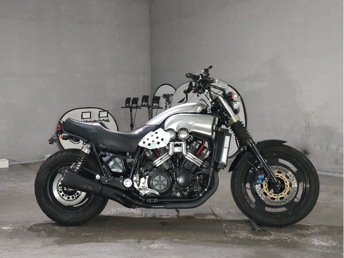 Yamaha V-MAX1200 2027, рама JYA2WEE00VA061097 – мотоцикл из Японии с аукциона JBA, фото 1