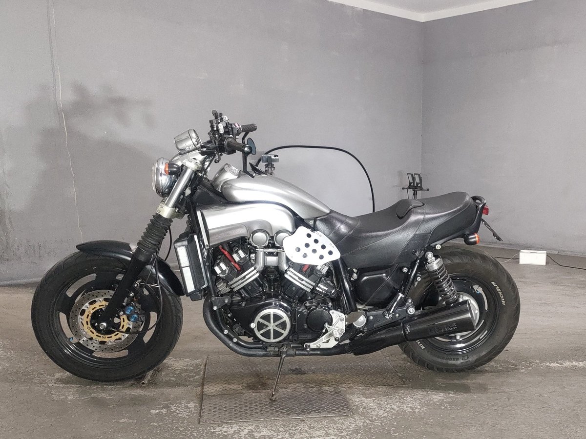 Yamaha V-MAX1200 2027, рама JYA2WEE00VA061097 – мотоцикл из Японии с аукциона JBA, фото 2