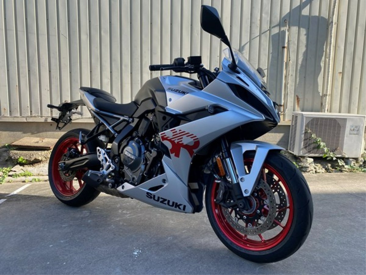 Suzuki GSX-8R 2024, рама EM1AA-100927 – мотоцикл из Японии с аукциона IAUC, фото 2