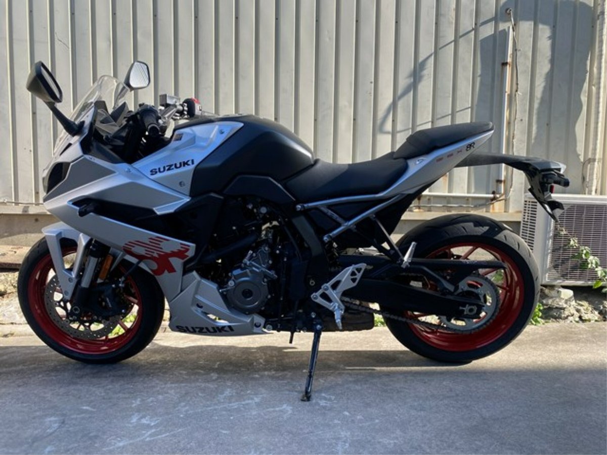 Suzuki GSX-8R 2024, рама EM1AA-100927 – мотоцикл из Японии с аукциона IAUC, фото 6