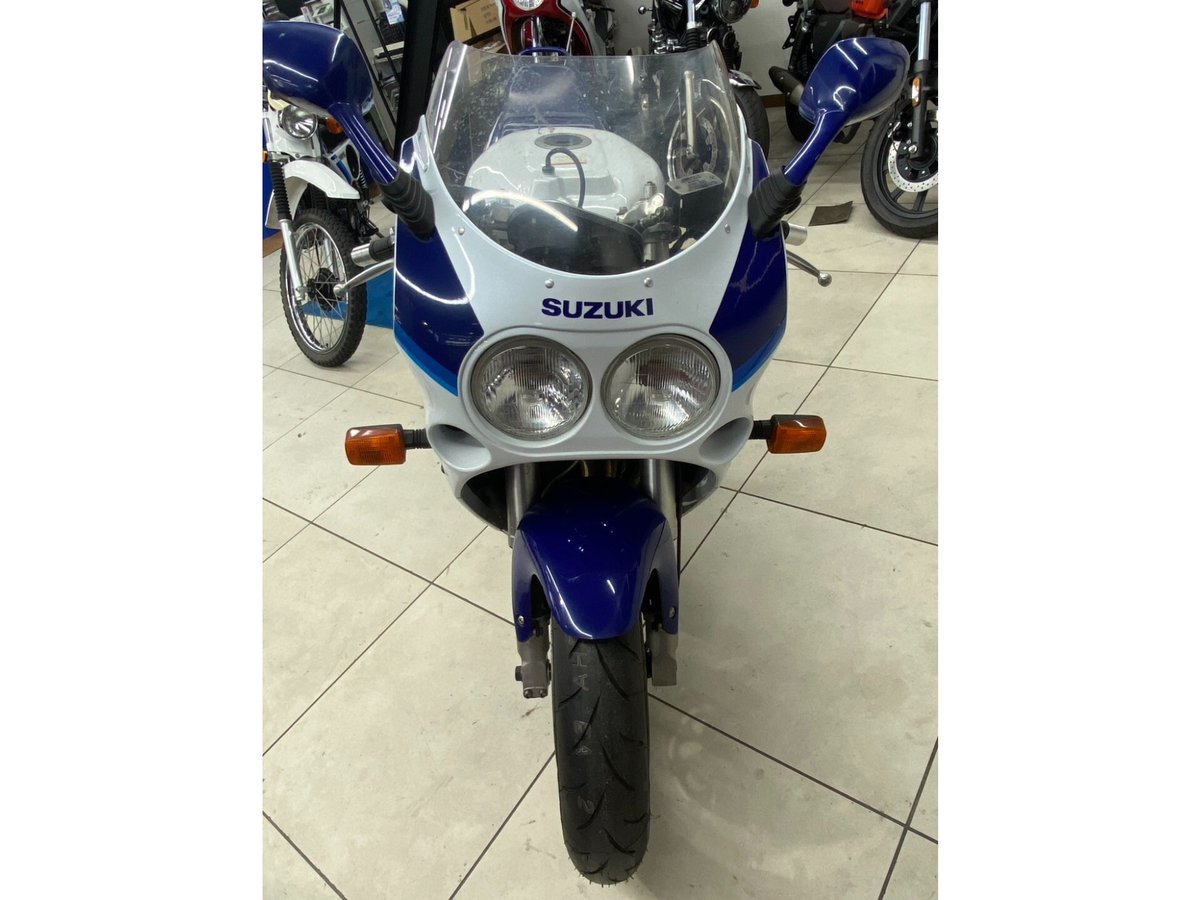 Suzuki GSX-R1100 1990, рама GV73A-104365 – мотоцикл из Японии с аукциона IAUC, фото 4