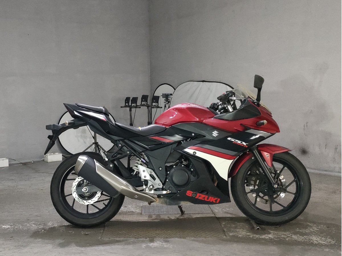 Suzuki GSX250R, рама LC6DN11AZ01102369 – мотоцикл из Японии с аукциона JBA, фото 1