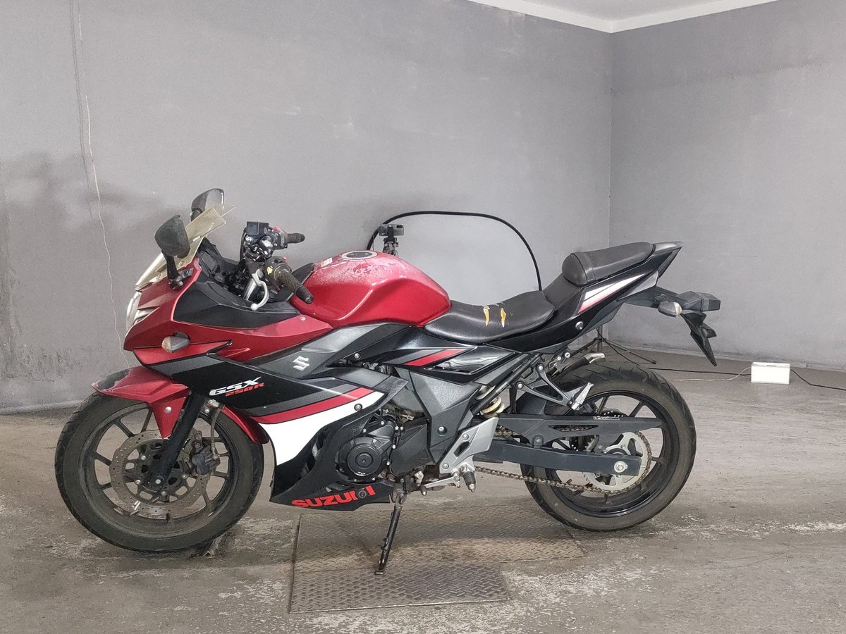 Suzuki GSX250R, рама LC6DN11AZ01102369 – мотоцикл из Японии с аукциона JBA, фото 2