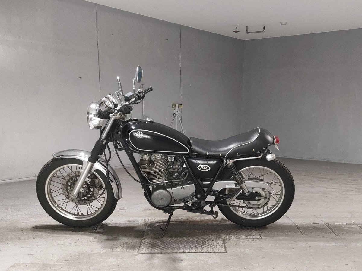 Yamaha SR400 2004, рама RH01J-012363 – мотоцикл из Японии с аукциона JBA, фото 2