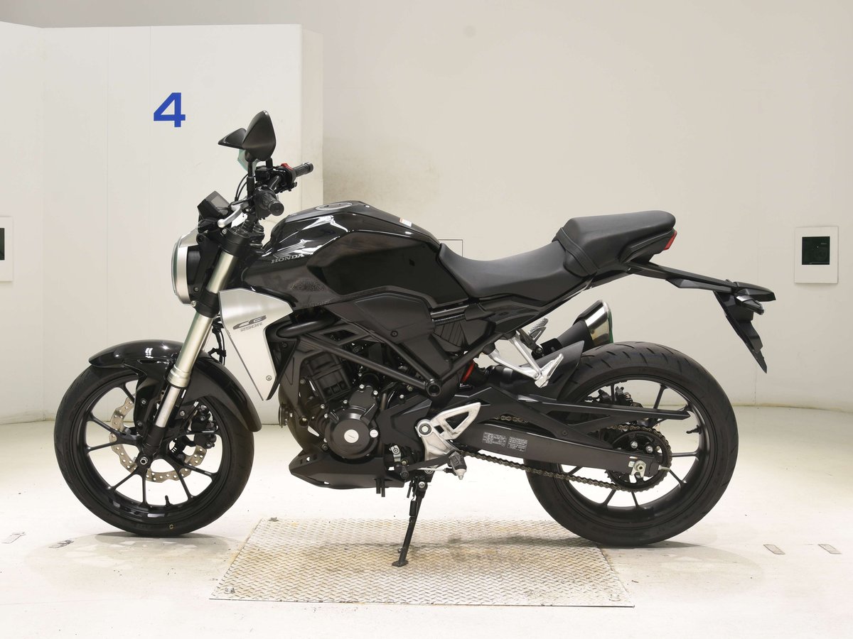 Honda CB250R 2018, рама MC52-1001498 – мотоцикл из Японии с аукциона BDS, фото 2