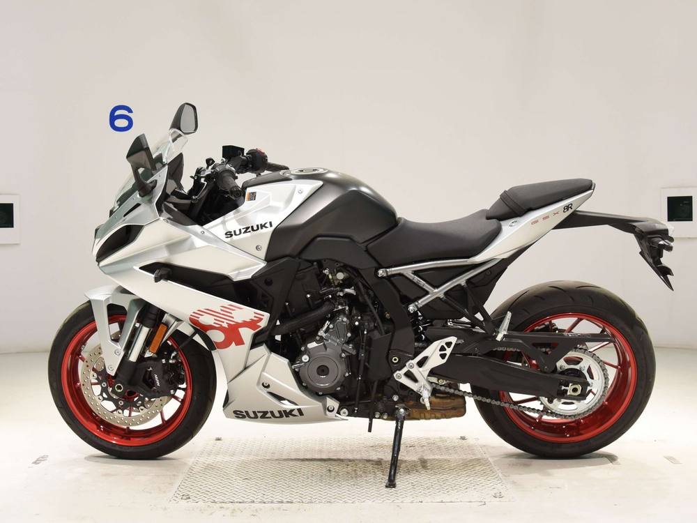 Suzuki GSX-8R 2024, рама EM1AA-100927 – мотоцикл из Японии с аукциона BDS, фото 2