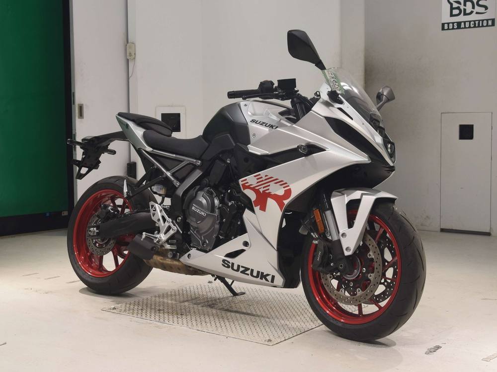 Suzuki GSX-8R 2024, рама EM1AA-100927 – мотоцикл из Японии с аукциона BDS, фото 3