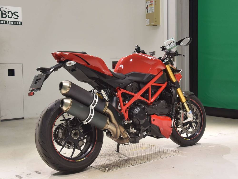 Ducati STREETFIGHTER 1098S 2013, рама ZDMF100AADB014688 – мотоцикл из Японии с аукциона BDS, фото 5