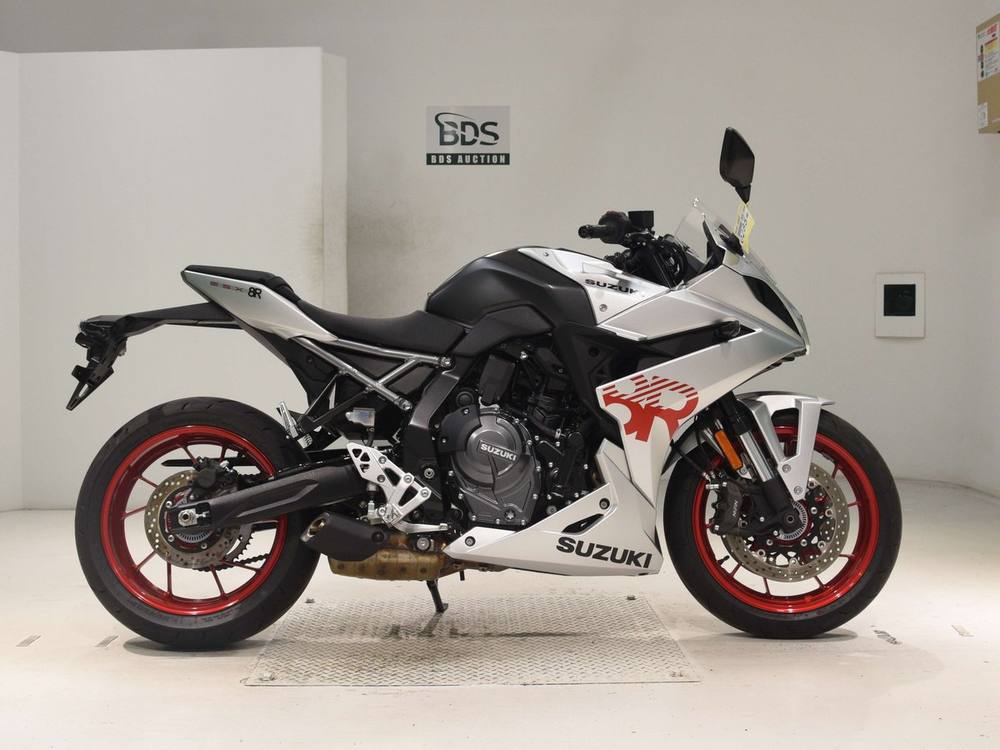 Suzuki GSX-8R 2024, рама EM1AA-100927 – мотоцикл из Японии с аукциона BDS, фото 1