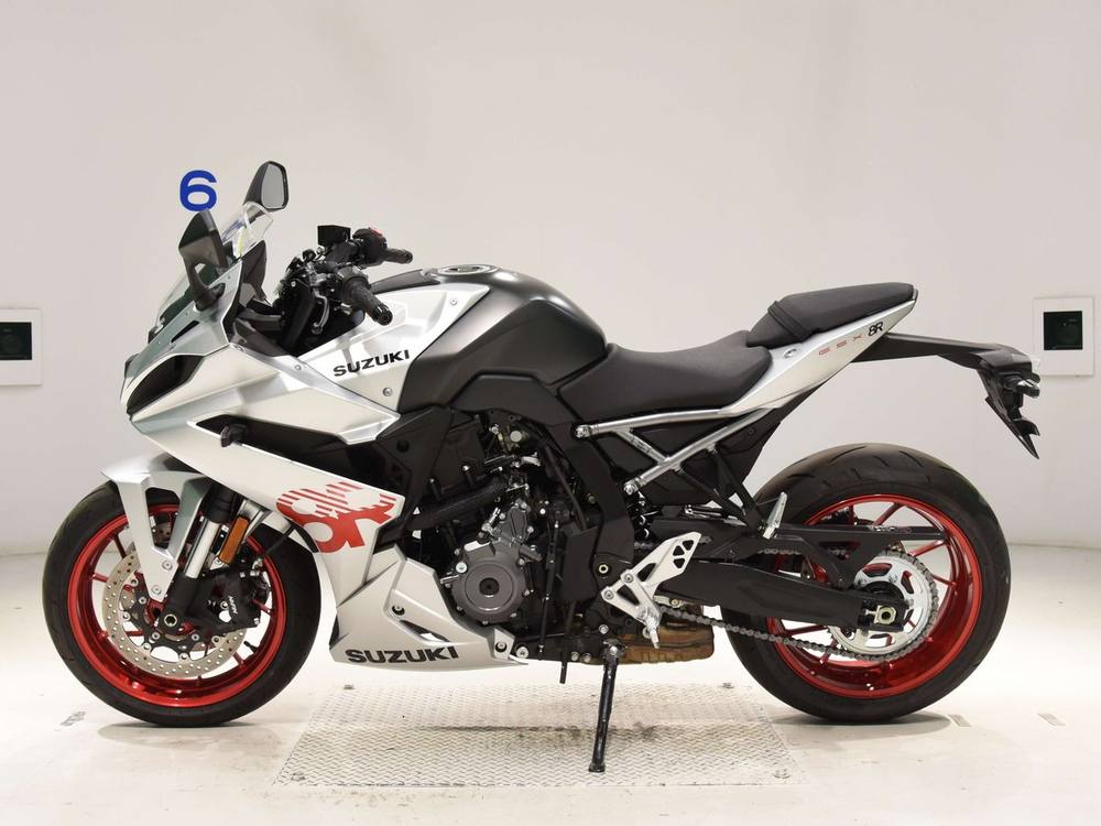 Suzuki GSX-8R 2024, рама EM1AA-100927 – мотоцикл из Японии с аукциона BDS, фото 2