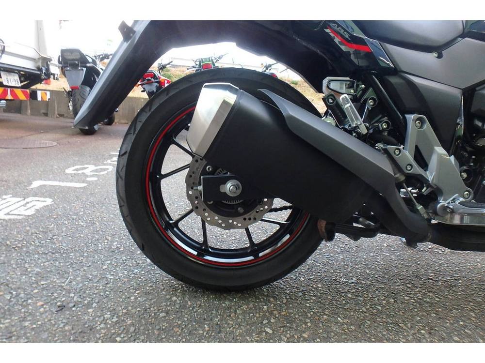 Suzuki GSR250, рама LC6DS11AZ01109894 – мотоцикл из Японии с аукциона IAUC, фото 4