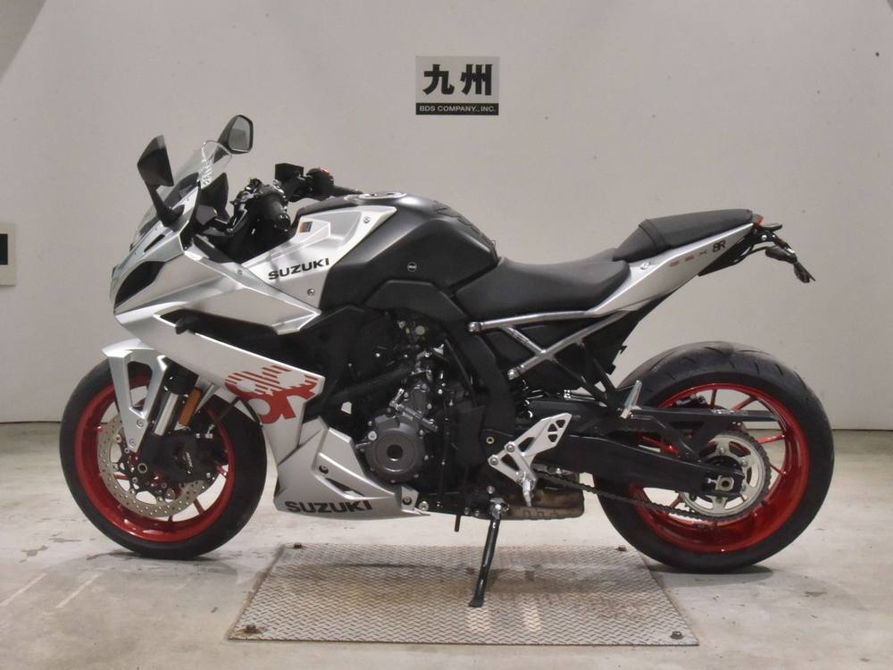 Suzuki GSX-8R 2024, рама EM1AA-101872 – мотоцикл из Японии с аукциона BDS, фото 2