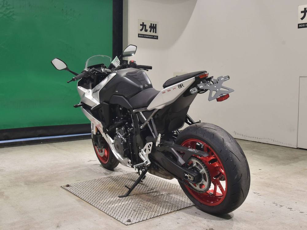 Suzuki GSX-8R 2024, рама EM1AA-101872 – мотоцикл из Японии с аукциона BDS, фото 6